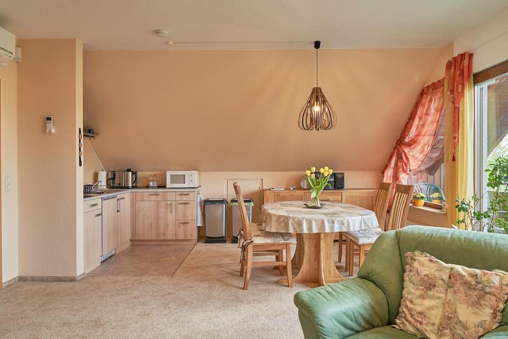 Ferienwohnung Am Stadtrand Von Berlin Neu Buch 외부 사진